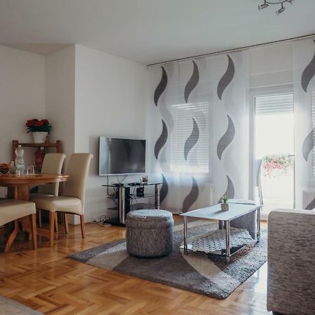 Apartman "Joka" Джяково Экстерьер фото